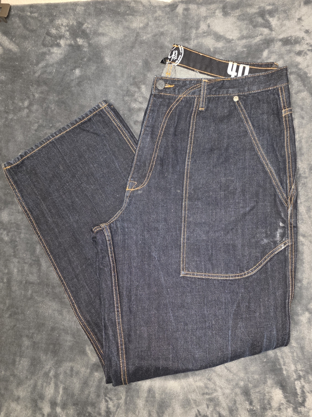 G-Unit Men's Dark Blue Straight Jeans with Contrast Stitching Sz. 40 Wide Leg